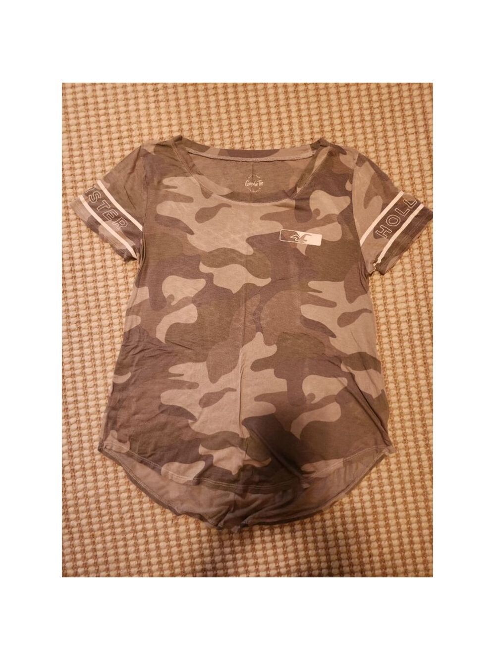 Juniors Y2K Vintage Lightweight Hollister Camo Short Sleeve Baseball Tee M Green